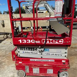 2016 MEC 1330SE Scissor Lift