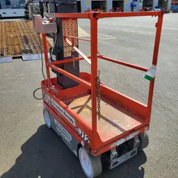 2013 Skyjack SJ12 Self-Propelled One-Person Lift