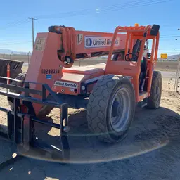 2014 SKYTRAK 8042 Forklift