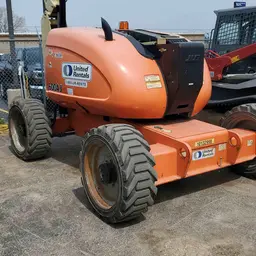 2013 JLG 600AJ Articulating Boom Lift