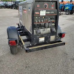 2020 Lincoln Electric VANTAGE 322 Welder