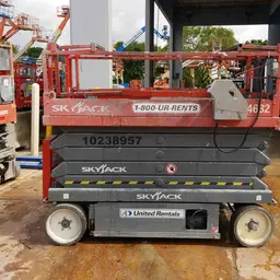 2014 Skyjack SJIII4632 Scissor Lift