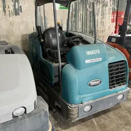2017 Tennant T-20 Scrubber