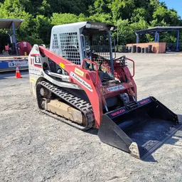 2017 Takeuchi TL8RW Track Loader