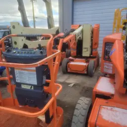 2014 JLG E300AJP Articulating Boom Lift