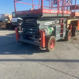 2015 Skyjack SJ8841RT Rough Terrain Scissor Lift