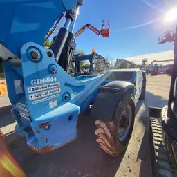 2016 Genie GTH-844 Forklift