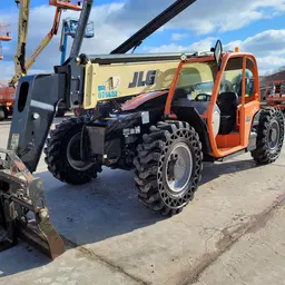 2017 JLG 943 Forklift