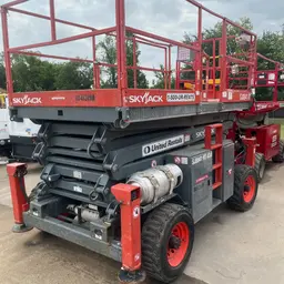 2015 Skyjack SJ8841RT Rough Terrain Scissor Lift