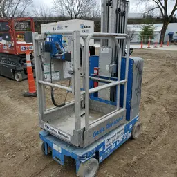 2016 Genie GR-20 Self-Propelled One-Person Lift