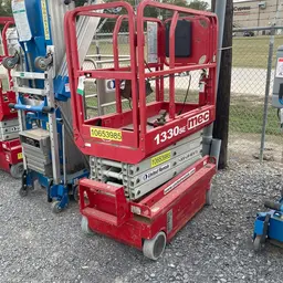 2017 MEC 1330SE Scissor Lift