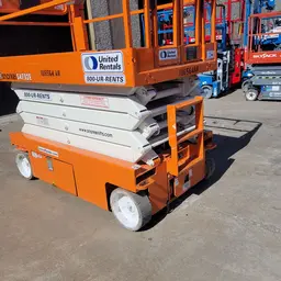 2017 Snorkel S4732E Scissor Lift