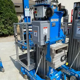 2018 Genie AWP-30SDC Pusharound Lift