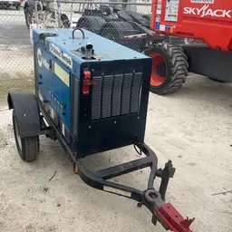 2019 Miller Welders Big Blue 300R Welder