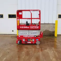 2017 MEC 1330SE Scissor Lift