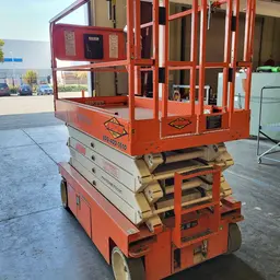 2018 Snorkel S4732E Scissor Lift