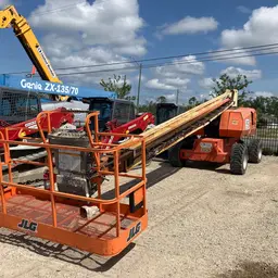 2015 JLG 800S Boom Lift