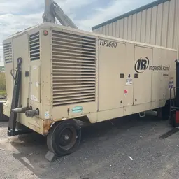 2011 Doosan HP1600WCU Air Compressor