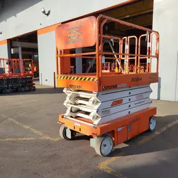 2018 Snorkel S4732E Scissor Lift