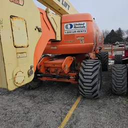 2013 JLG 800AJ Articulating Boom Lift