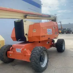 2014 JLG 800AJ Articulating Boom Lift