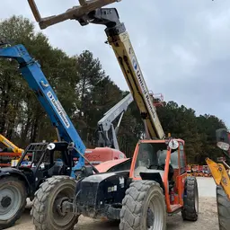 2016 JLG 642 Forklift