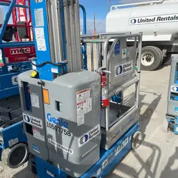 2016 Genie GR-20 Self-Propelled One-Person Lift
