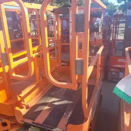 2016 JLG 1230ES Self-Propelled One-Person Lift