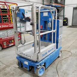 2016 Genie GR-12 Self-Propelled One-Person Lift