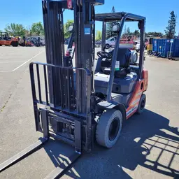 2018 Toyota 8FGU25 Warehouse Forklift