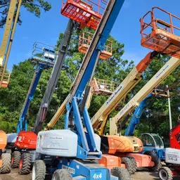 2013 Genie S-60X Boom Lift