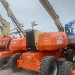 2014 JLG 800AJ Articulating Boom Lift