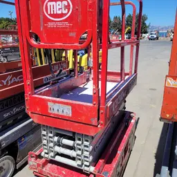 2017 MEC 1330SE Scissor Lift
