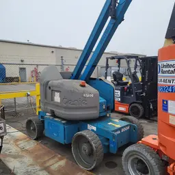 2012 Genie Z-40/23N RJ Articulating Boom Lift