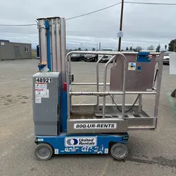 2017 Genie GR-20 Self-Propelled One-Person Lift
