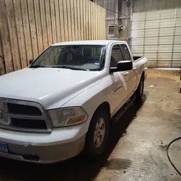 2011 Dodge 1500QUADSTGRWD Pickup Truck
