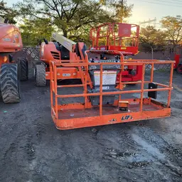 2014 JLG 600AJ Articulating Boom Lift