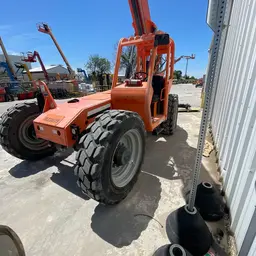 2014 SKYTRAK 6042 Forklift