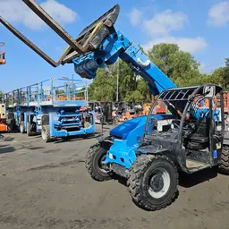 2017 Genie GTH-5519 Forklift