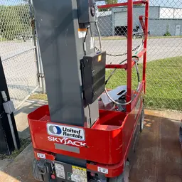 2016 Skyjack SJ16 Self-Propelled One-Person Lift