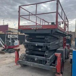 2013 Skyjack SJ9250RT Rough Terrain Scissor Lift