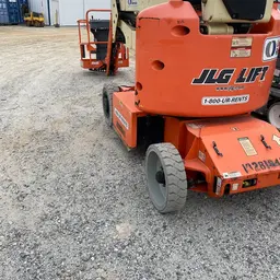 2014 JLG E400AJPN Articulating Boom Lift