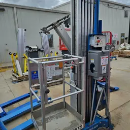2018 Genie AWP-40SDC Pusharound Lift