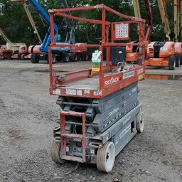 2015 Skyjack SJIII3226 Scissor Lift