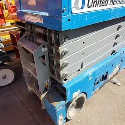 2017 Genie GS-3232 Scissor Lift