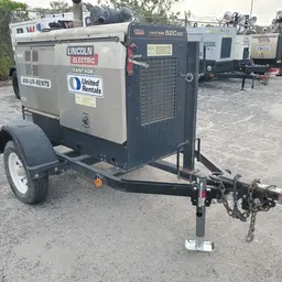 2018 Lincoln Electric VANTAGE 520 Welder