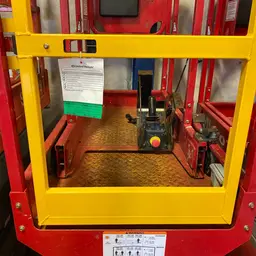 2018 MEC MICRO 19 Scissor Lift