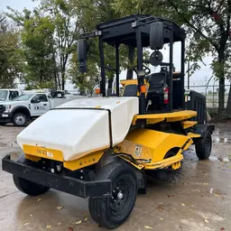 2017 LayMor SM400 Sweeper