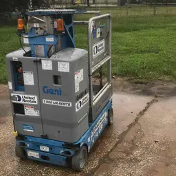 2015 Genie GR-12 Self-Propelled One-Person Lift