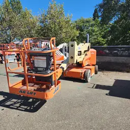 2016 JLG E400AN Articulating Boom Lift